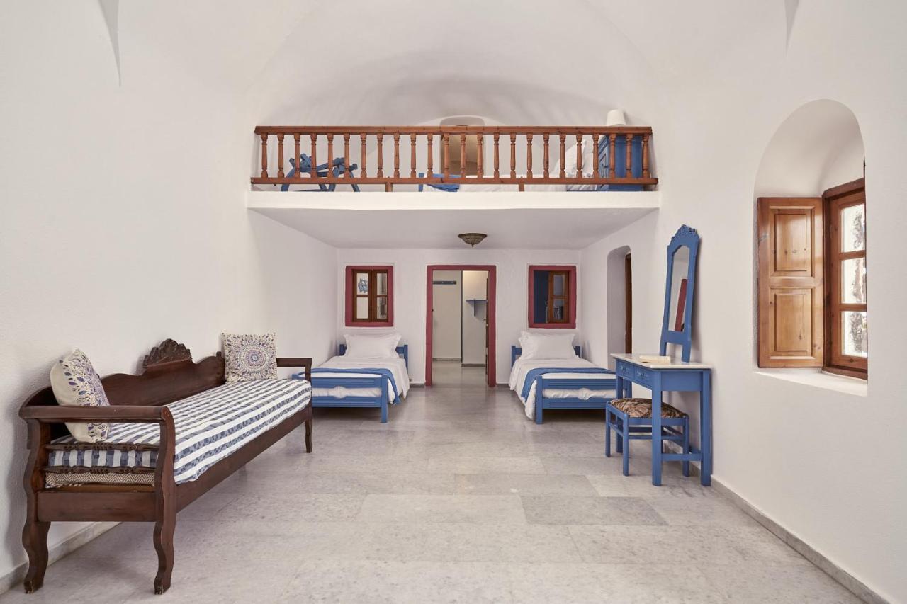 Amphitheater Cave Houses Fira  Esterno foto
