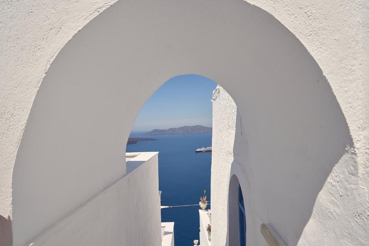 Amphitheater Cave Houses Fira  Esterno foto